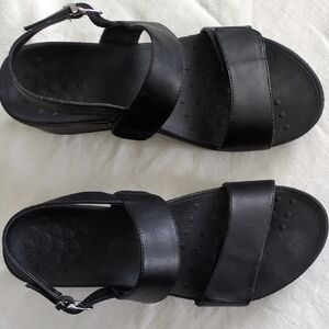 Vionic Women's Black Lovell Sandals Size 10
